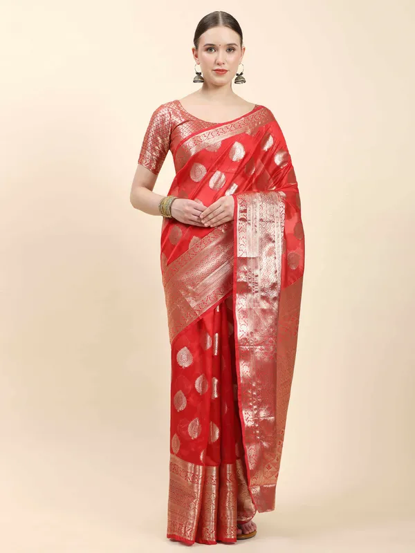 Red_Organza_Silk_With_Beautiful_Gold_Zari_Weaving_With_Rich_Pallu_Saree