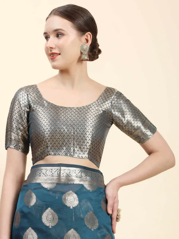 Blue_Organza_Silk_With_Beautiful_Gold_Zari_Weaving_With_Rich_Pallu_Saree