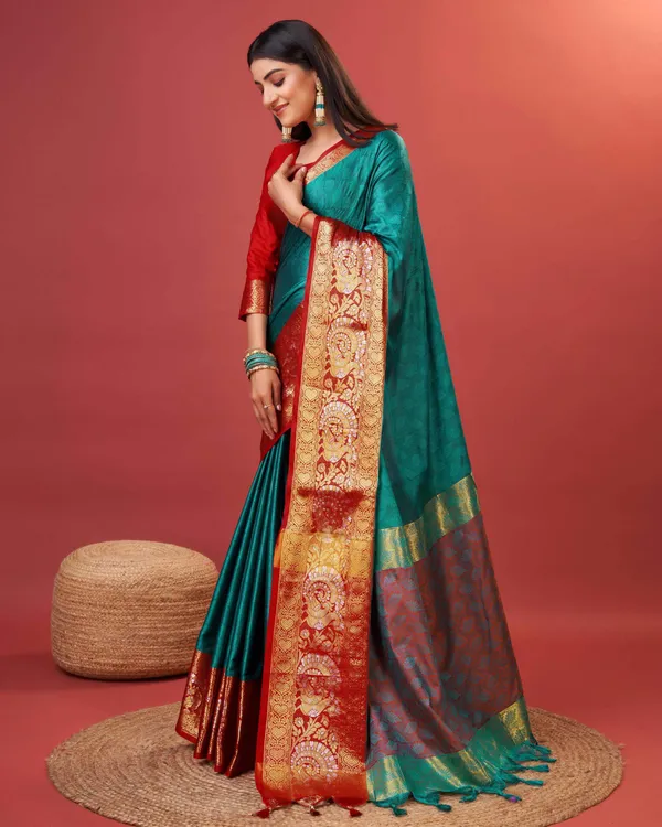 Peacock_Blue_Rich_Cotton_Jacquard_Silk_Contrast_Pallu_And_Heavy_Jacquard_Zari_Weaving_Saree_&_Contrast_Blouse