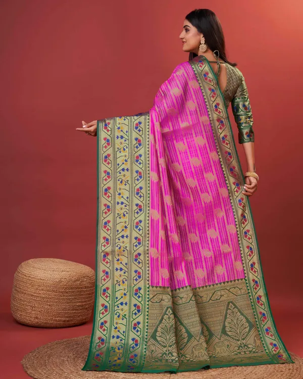 Pink_Pure_Lichi_Silk_With_Beautiful_Gold_Zari_Weaving_With_Heavy_Rich_Pallu_Saree