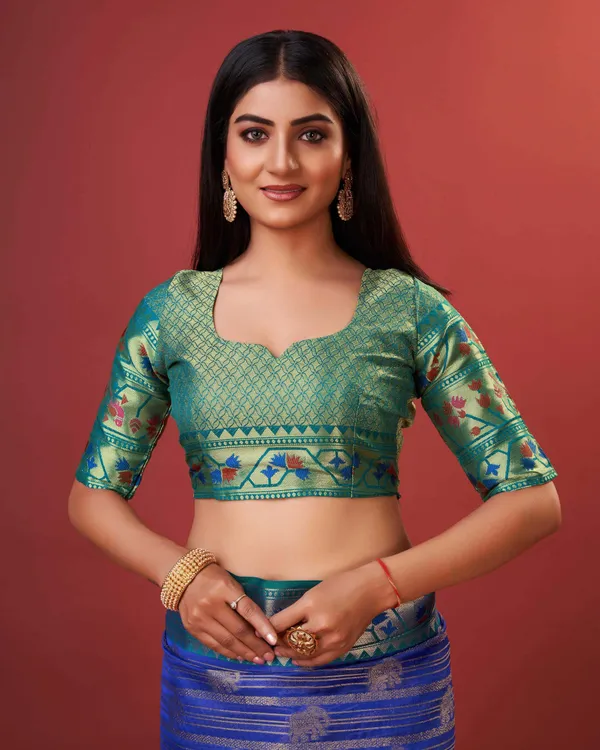 Royal_Blue_Pure_Lichi_Silk_With_Beautiful_Gold_Zari_Weaving_With_Heavy_Rich_Pallu_Saree