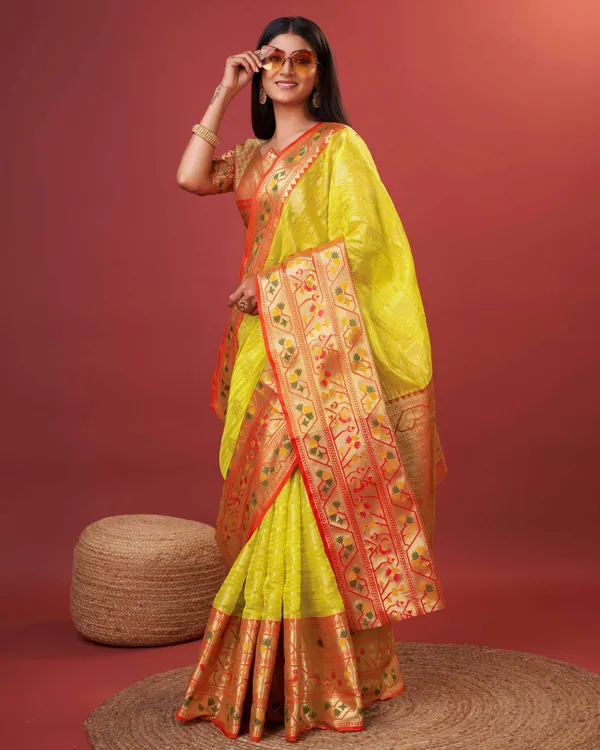 Yellow_Pure_Lichi_Silk_With_Beautiful_Gold_Zari_Weaving_With_Heavy_Rich_Pallu_Saree