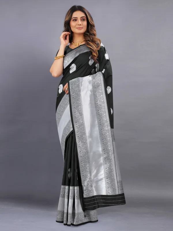 Black_Amazing_Ethnic_Wear_Silk_Traditional_Saree