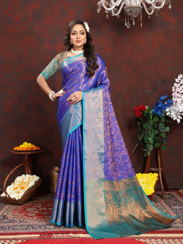 Blue_Lichi_Silk_With_Beautiful_Gold_And_Cooper_Zari_Weaving_With_Rich_Pallu_Saree