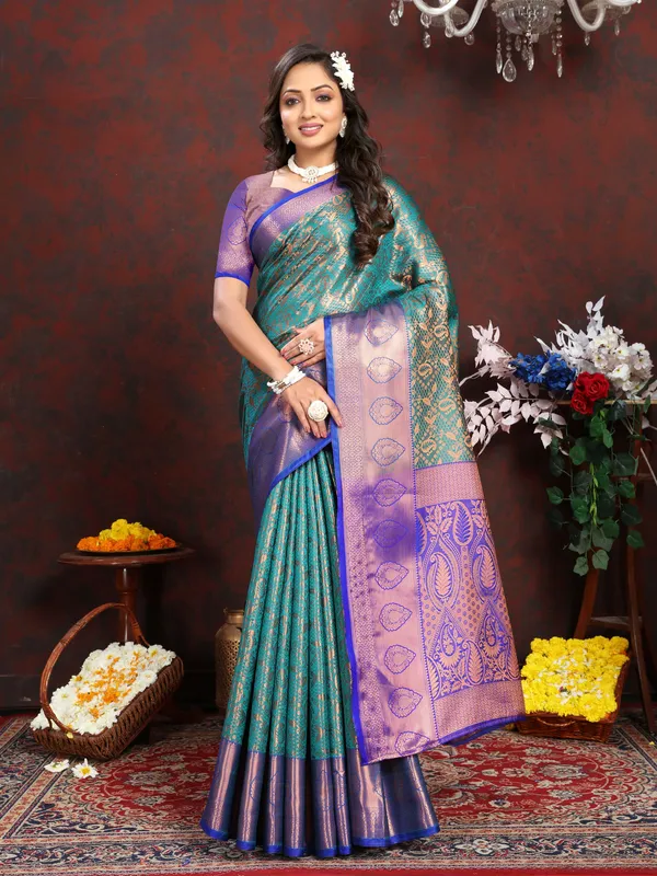 Green_Lichi_Silk_With_Beautiful_Gold_And_Cooper_Zari_Weaving_With_Rich_Pallu_Saree