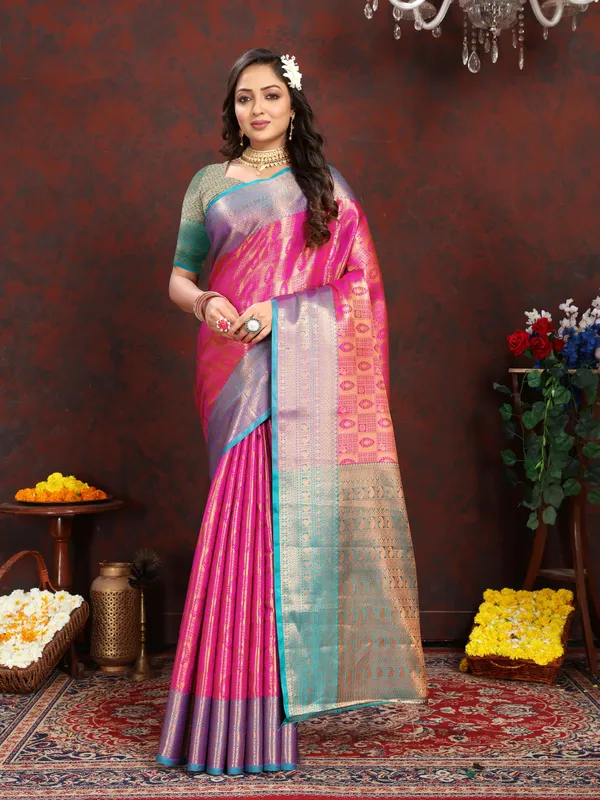 Peach_Lichi_Silk_With_Beautiful_Gold_And_Silver_Zari_Weaving_With_Rich_Pallu_Saree