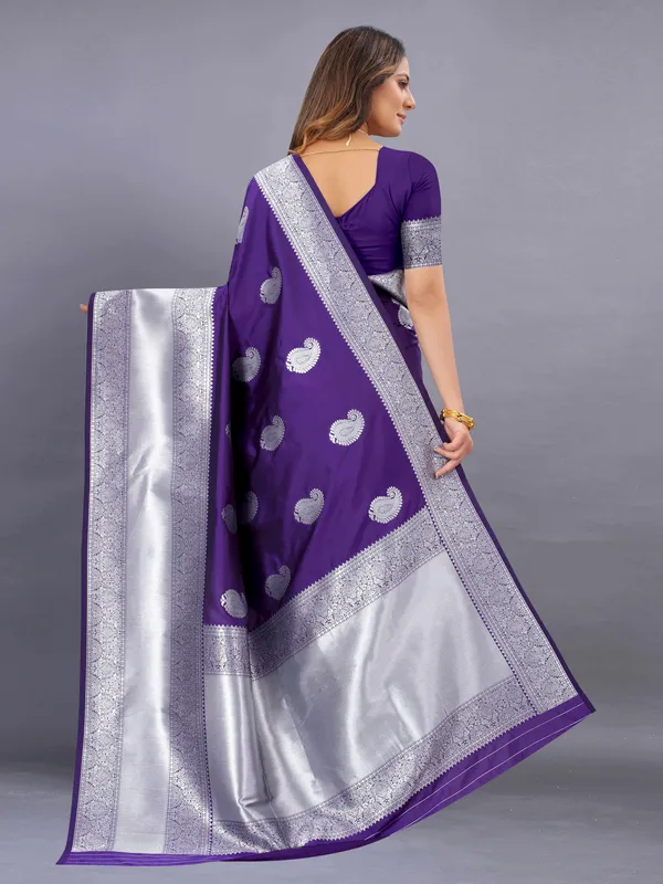 Purple_Amazing_Ethnic_Wear_Silk_Traditional_Saree