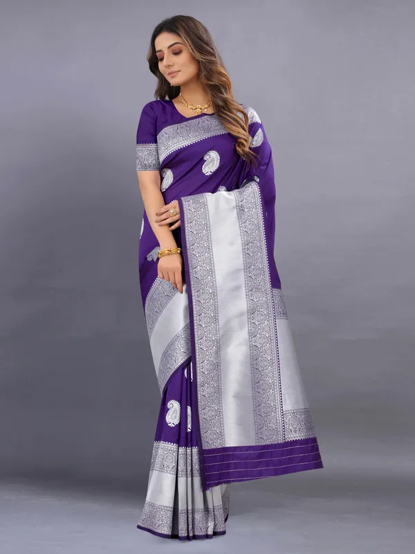 Purple_Amazing_Ethnic_Wear_Silk_Traditional_Saree