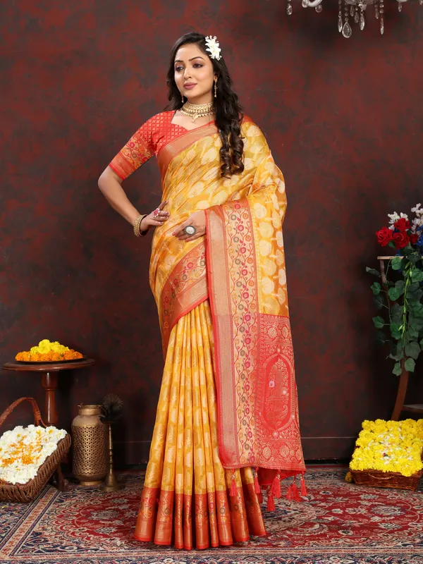 Yellow_Soft_Organza_Silk_With_Meenakari_Weaving_Design_Pallu_Saree