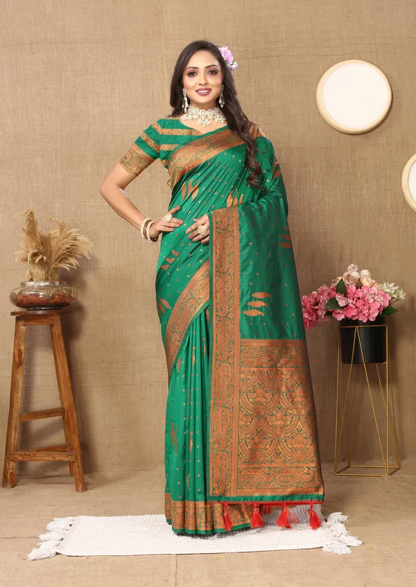 Green_Soft_Silk_With_Copper_Zari_Weaving_Design_And_Rich_Zari_Weaving_Pallu_Saree