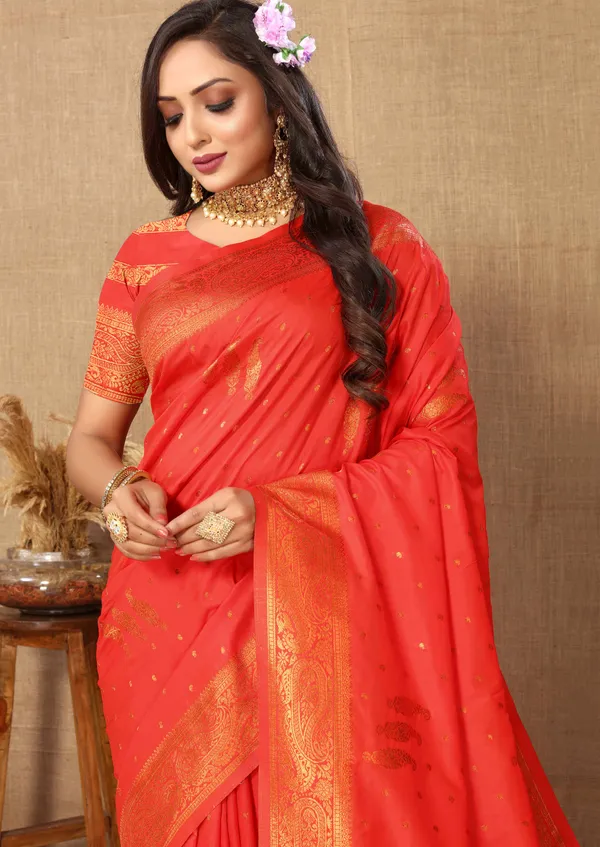 Red_Soft_Silk_With_Copper_Zari_Weaving_Design_And_Rich_Zari_Weaving_Pallu_Saree