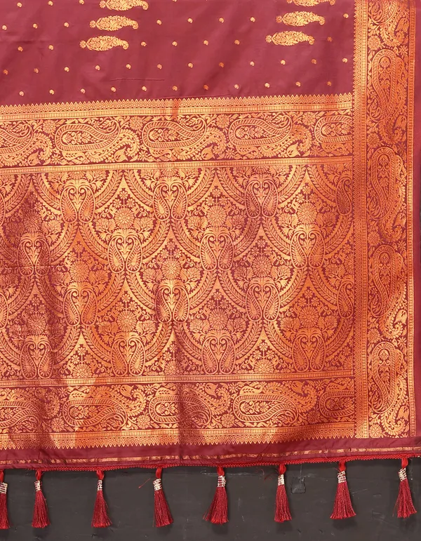 Maroon_Soft_Silk_With_Copper_Zari_Weaving_Design_And_Rich_Zari_Weaving_Pallu_Saree