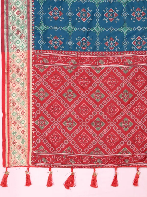 Navy_Blue_Soft_Patola_Silk_With_Meenakari_Zari_Weaving_Patterns_And_Rich_Zari_Weaving_Pallu_Saree