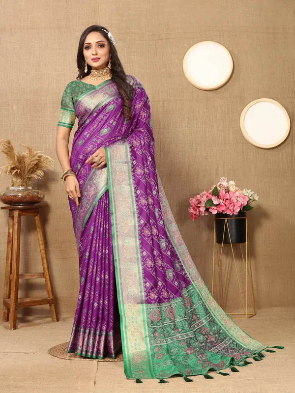 Wine_Soft_Patola_Silk_With_Meenakari_Zari_Weaving_Patterns_And_Rich_Zari_Weaving_Pallu_Saree
