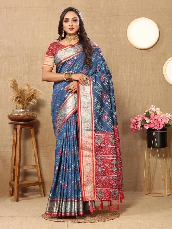 Navy_Blue_Soft_Patola_Silk_With_Meenakari_Zari_Weaving_Patterns_And_Rich_Zari_Weaving_Pallu_Saree