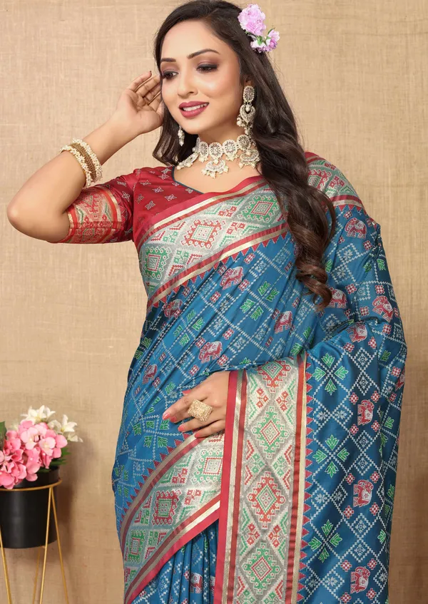 Navy_Blue_Soft_Patola_Silk_With_Meenakari_Zari_Weaving_Patterns_And_Rich_Zari_Weaving_Pallu_Saree