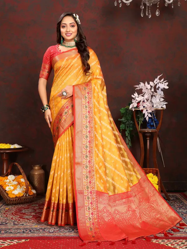 Yellow_Soft_Organza_Silk_With_Meenakari_Weaving_Design_Pallu_Saree