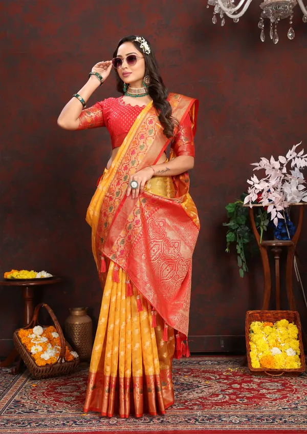 Yellow_Soft_Organza_Silk_With_Meenakari_Weaving_Design_Pallu_Saree