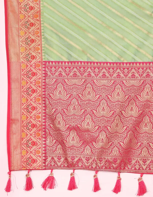 Green_Soft_Organza_Silk_With_Meenakari_Weaving_Design_Pallu_Saree