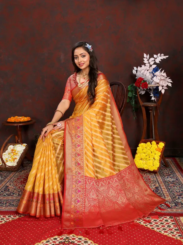 Yellow_Soft_Organza_Silk_With_Meenakari_Weaving_Design_Pallu_Saree
