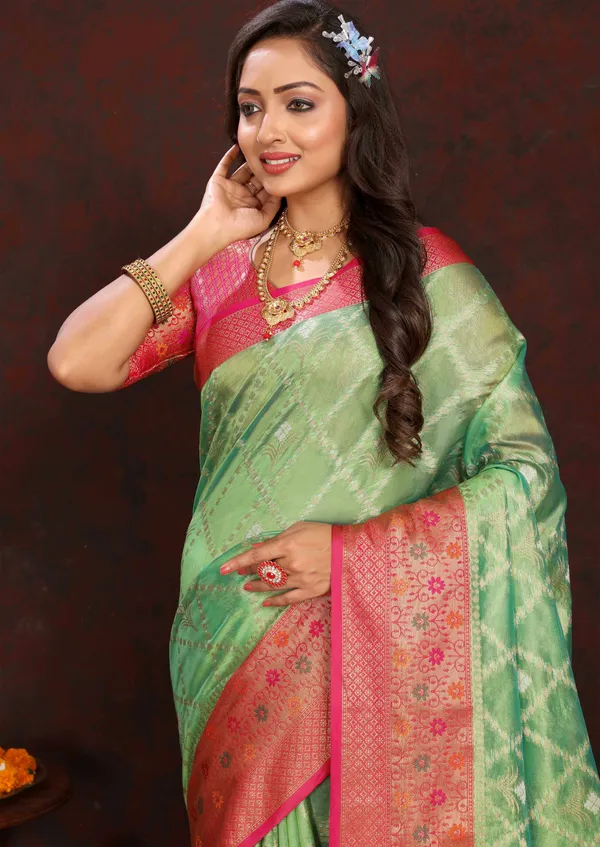 Green_Soft_Organza_Silk_With_Meenakari_Weaving_Design_Pallu_Saree