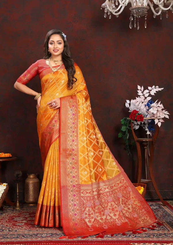 Yellow_Soft_Organza_Silk_With_Meenakari_Weaving_Design_Pallu_Saree