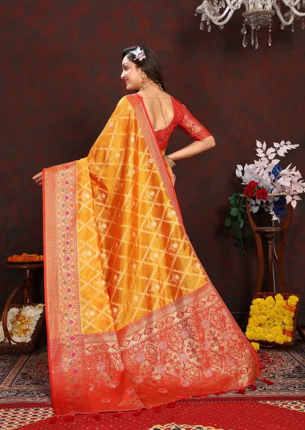 Yellow_Soft_Organza_Silk_With_Meenakari_Weaving_Design_Pallu_Saree