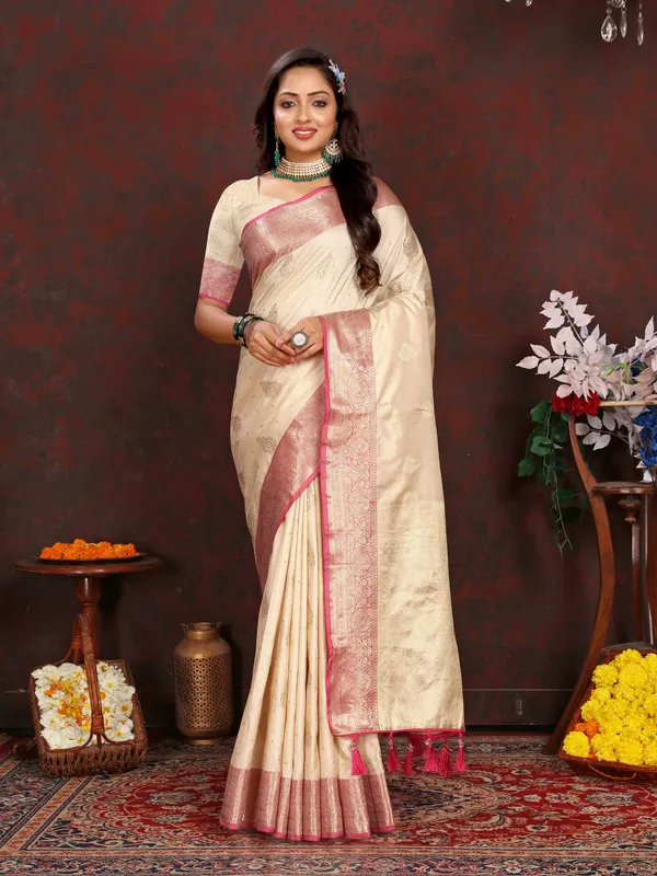 Cream_Soft_Organza_Silk_With_Meenakari_Weaving_Design_Pallu_Saree