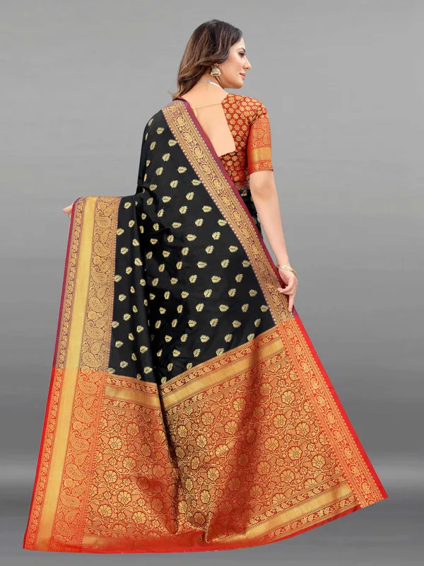 Black_Amazing_Ethnic_Wear_Silk_Traditional_Saree