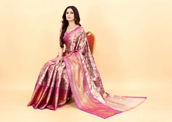 Wine_Amazing_Ethnic_Wear_Silk_Blended_Kanjivaram_Traditional_Saree