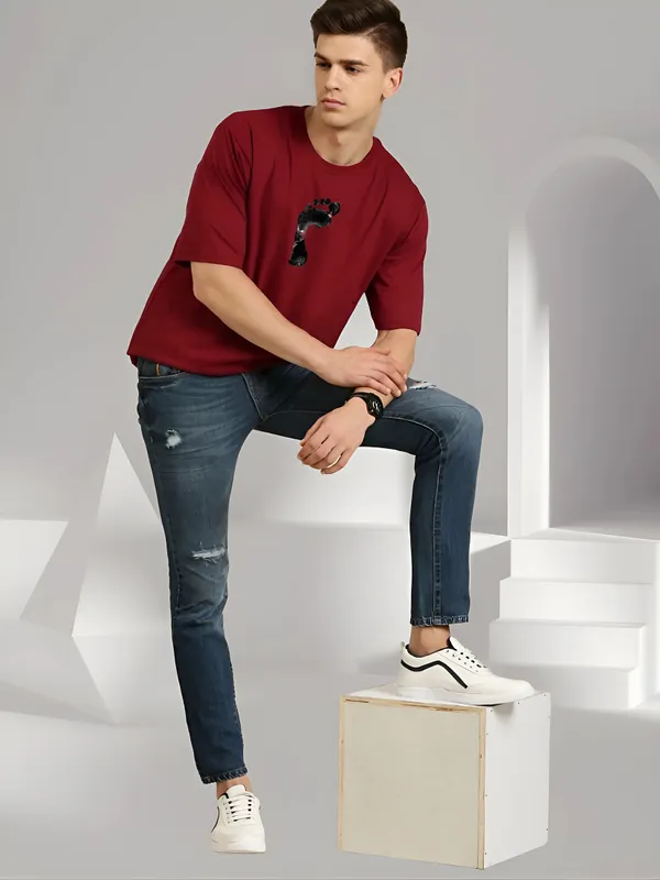 Men_Oversized_Drop_Shoulder_Foot_Chest_Printed_Half_Sleeve_T_shirt