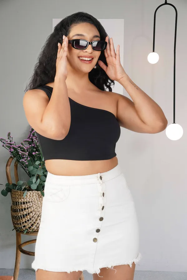 Black_Cotton_Ribbed_Crop_Tank_Top_For_Women