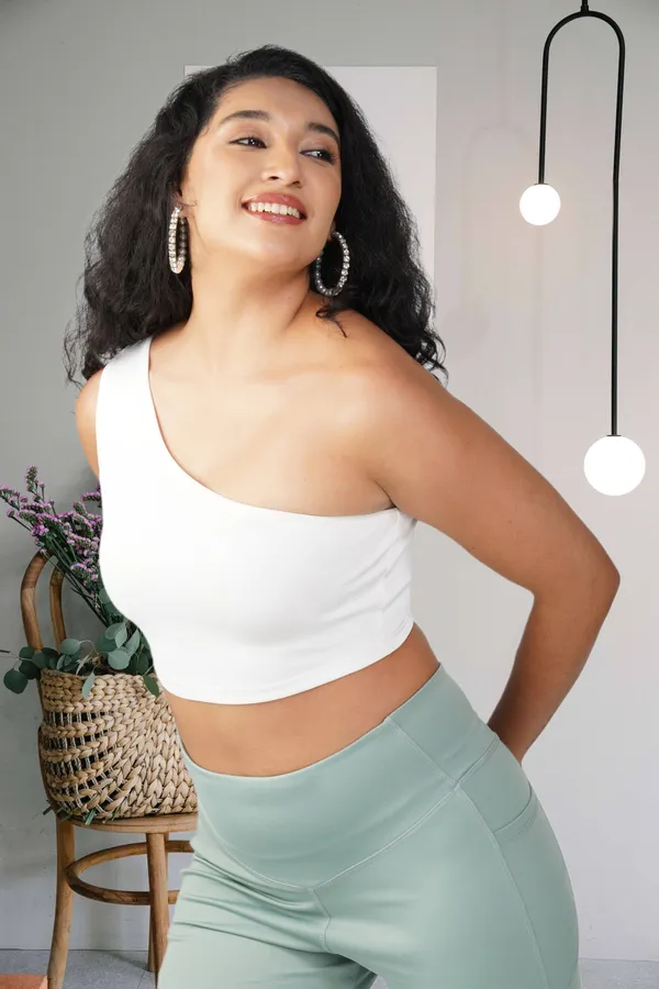 White_Cotton_Ribbed_Crop_Tank_Top_For_Women