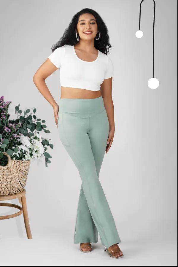 White_Cotton_Ribbed_Crop_Tank_Top_For_Women