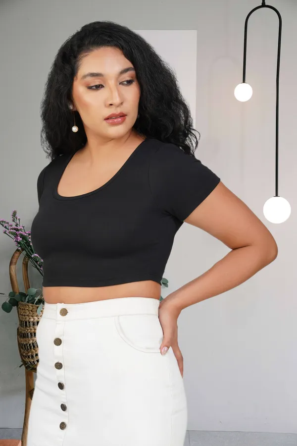 Black_Cotton_Ribbed_Crop_Tank_Top_For_Women