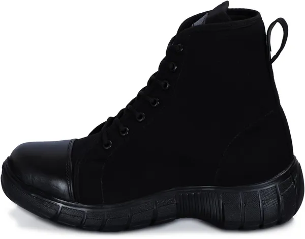 Black_Leather_Boots_For_Men