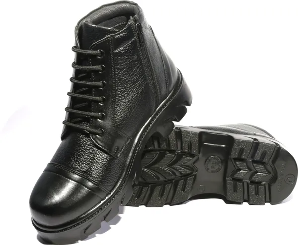 Black_Leather_Boots_For_Men