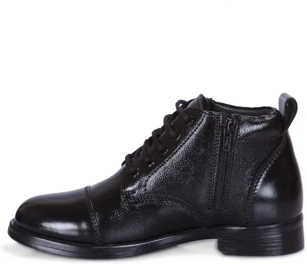 Black_Leather_Boots_For_Women