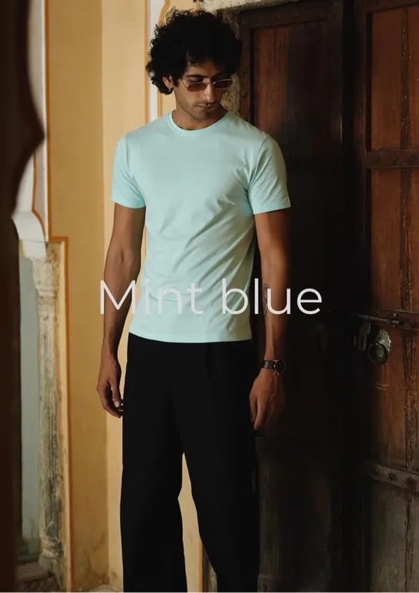 Mint_Blue_Cotton_Blend_Solid_Round_Neck_Half_Sleeve_T-Shirt_For_Men