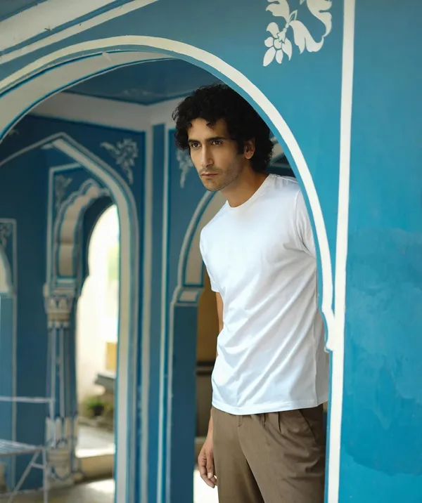 White_Cotton_Blend_Solid_Round_Neck_Half_Sleeve_T-Shirt_For_Men