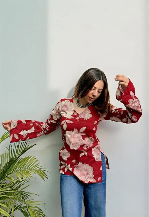 Red_Viscose_And_Rayon_Floral_Print_Tunic_Kurta_For_Women