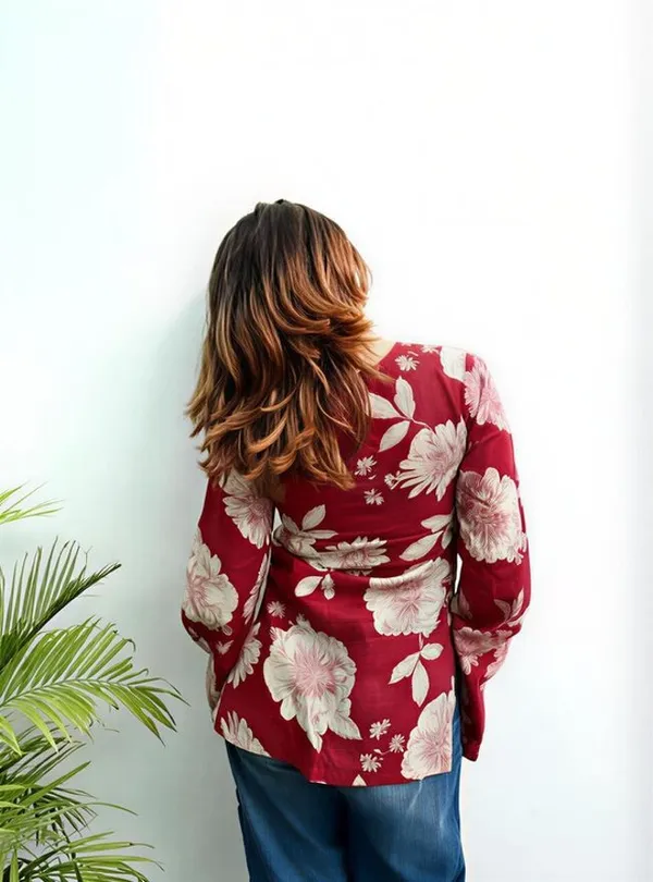 Red_Viscose_And_Rayon_Floral_Print_Tunic_Kurta_For_Women