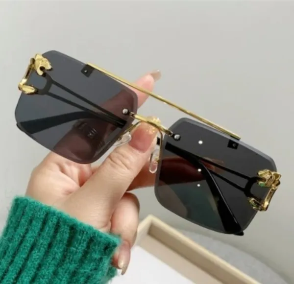 Golden_Metal_RimLess_Rectangular_Sunglasses_For_Men_&_Women