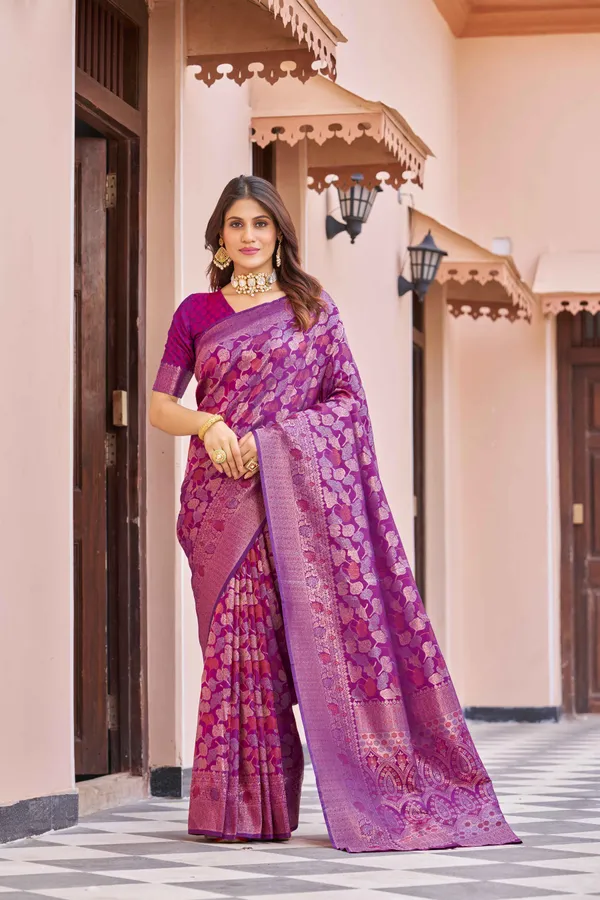 Purple_Silk_Sarees_With_Blouse_Piece_For_Women