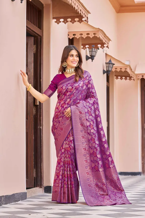 Purple_Silk_Sarees_With_Blouse_Piece_For_Women