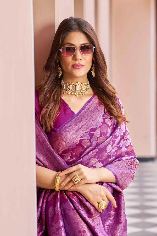 Purple_Silk_Sarees_With_Blouse_Piece_For_Women