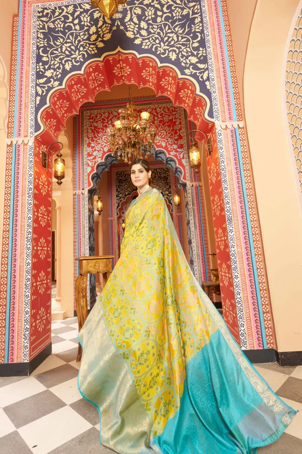 Yellow_Jacquard_Cotton_Sarees_With_Blouse_Piece_For_Women