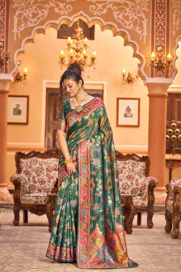 Green_Cotton_Sarees_With_Blouse_Piece_For_Women