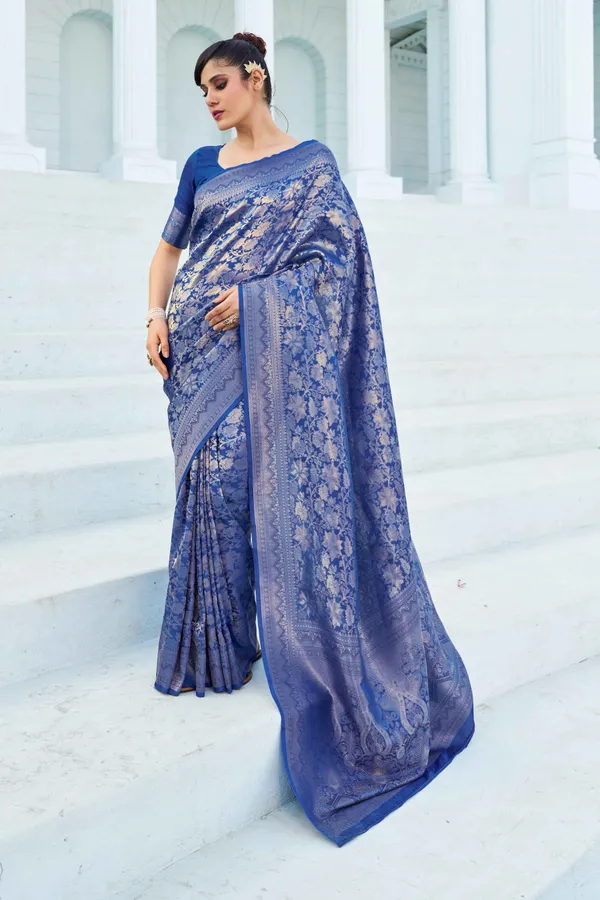 Blue_Silk_Sarees_With_Blouse_Piece_For_Women