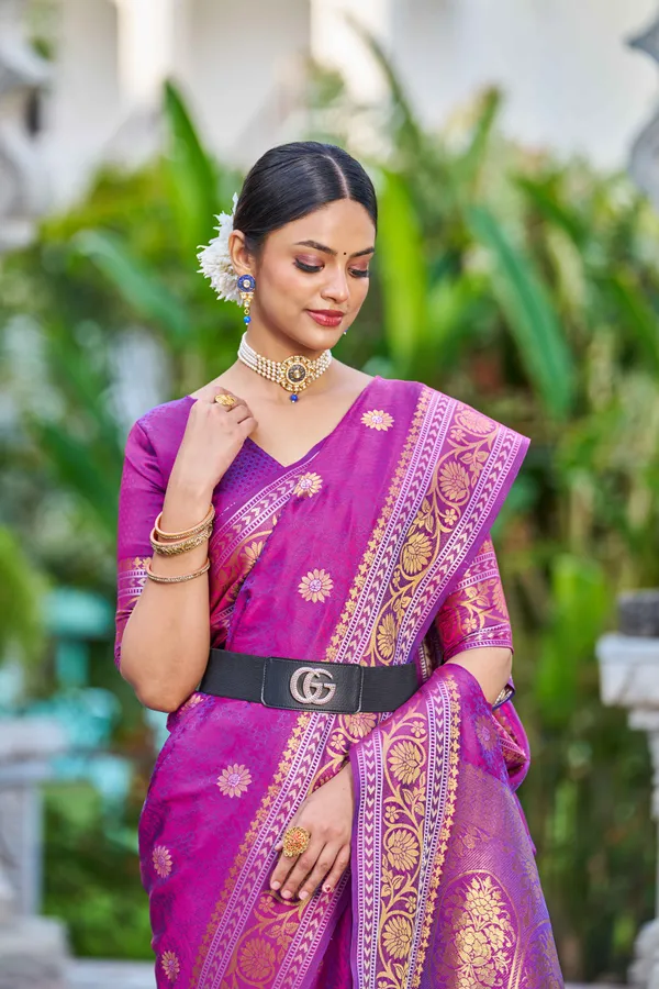 Purple_Silk_Sarees_With_Blouse_Piece_For_Women